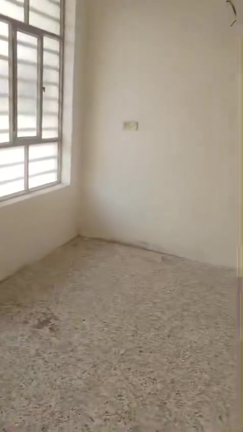 �🔥 عرض نار للبيع – بيت حديث زيرو بالكامل 🔥🏡
📍 الموقع: الحرية الزراعي
📐 المساحة: 50 م²
📏 الواجهة: 5 م × النزال: 10 م
🏠 البيت: حديث زيرو – أول سكن

💧 ماء
⚡ كهرباء
🚽 مجاري
🧱 ناقص فقط المقرنص

━━━━━━━━━━━━━━

💥 السعر: 68 مليون دينار فقط 💥
🔥 68 مليون دينار وبس!
🔥 سعر يكسر السوق وبمواصفات مميزة

━━━━━━━━━━━━━━

🛡️ ضمانات البيع والأصولية:

✅ سند 25
✅ مكاتبة + تعهد خطي
✅ إقرار في المحكمة مع صاحب الدونم الرسمي وبحضور القاضي
✅ في حال حصول أي تعرض على العقار من أي جهة، يتم استرداد ضعف المبلغ المدفوع حسب التعهد
✅ المكتب مجاز بإجازة رسمية
✅ ختم المكتب مسجل في عمليات بغداد
✅ جميع الإجراءات أصولية ومضمونة

━━━━━━━━━━━━━━

🏢 مكتب الأمين للعقار
🤝 عنواننا الثقة

👤 بإدارة علي الكناني
📞 ***********

🔥 فرصة ما تتكرر… واللي يلحقها يلحق!
