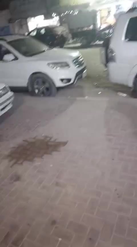 سلام عليكم موقع مولده للبيع حي النصار صوب اليسره الحمل 350 أمبير قابل للزيادة بيه كابيتين جدد حصت الكاز 175كيفي للاستفسار على هذه رقم ***********
