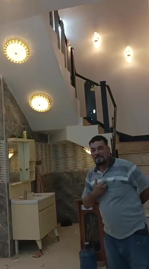 تم تسليم الحمدالله بيت الاخ ابو عباس 175 متر طابقين مت تأسيس الكهرباء
***********
الكهربائي مسلم ابو محمد
