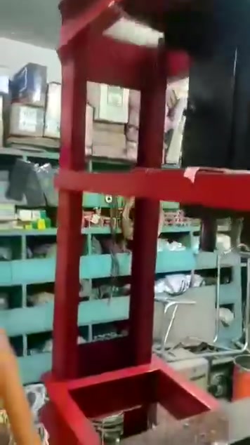 على بركه الله ممكن تبدء مشروعك شركه الفيحاء سهلت الأمر وتعلن شركه الفيحاء لاستيراد انواع المعواجات يدويه وكهربائيه وهيدرولكيه والعدد اليدويه عن وصول وجبه من المعواجات مال بوريات حديد نوع يدويه وكهربائيه وهيدرولكيه نوعيات جيده ومجربة صار سنوات نستورد منها الحمد لله اغلب المحافظات اخذ مني خصم بالاسعار لفتره محدوده وكميه محدوده بالنسبة لمعواجات اليدويه توصيل مجاني لكل المحافظات *********** @إشارة
