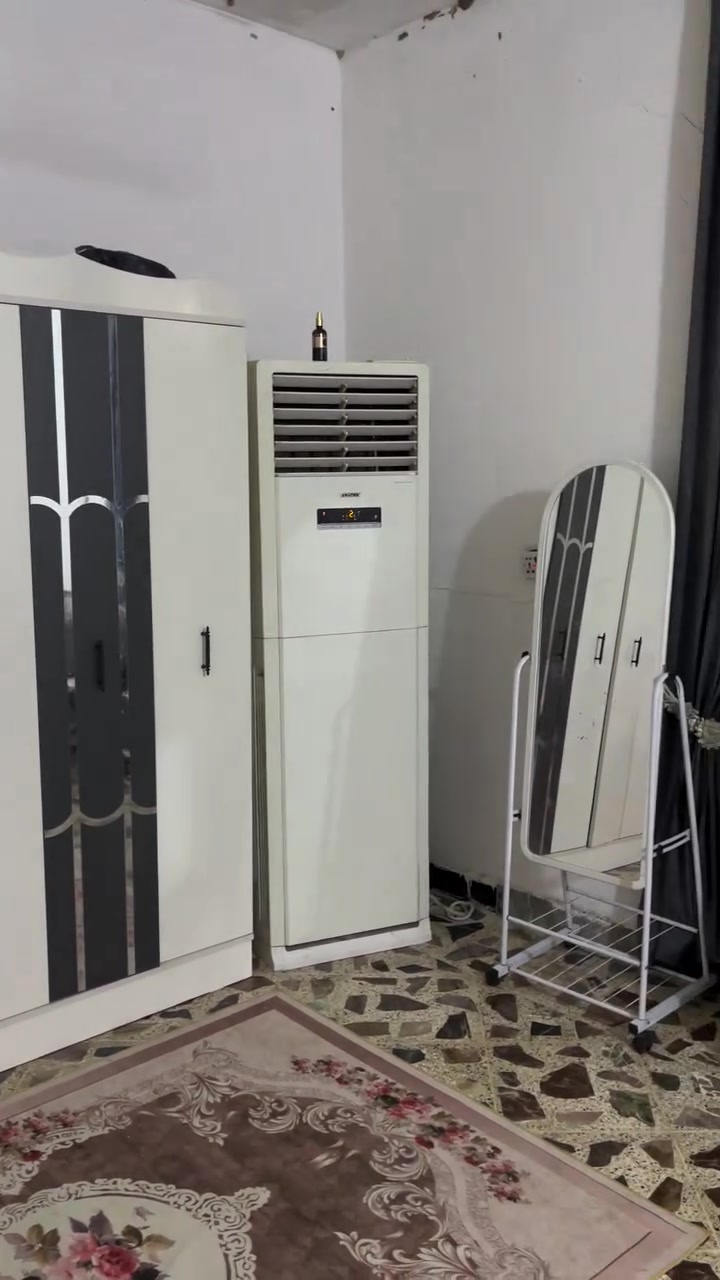 غرفة النوم للبيع أخت الجديدة ٤٥٠وبيها مجال العنوان بغداد المحمودية رقم ***********
