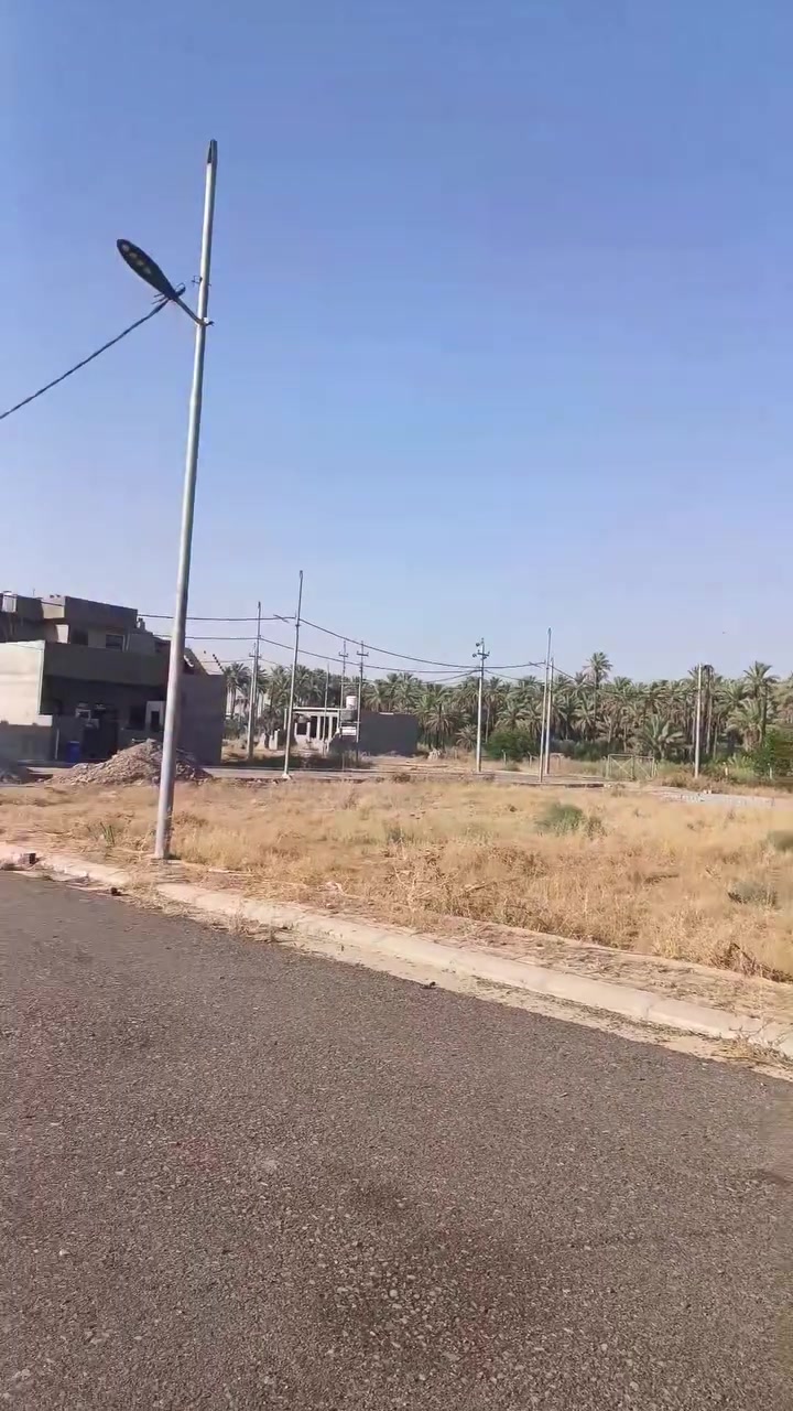 🏡 فرصة مميزة لامتلاك قطعة أرض في خانقين
📍 الموقع: ديالى – خانقين – خلف مسبح مرواري
🔹 المساحة: 165 م²
🔹 الواجهة: 10 م
🔹 النزال: 15 م
🔹 نوع السند: طابو زراعي
✅ المنطقة مخدومة بالكامل:
شارع مُبلط
شبكة ماء
مجاري
💰 السعر المطلوب: 36 مليون دينار
🤝 قابل للتفاوض مع الجادين فقط
📞 للاستفسار والتواصل: ***********
لا تضيع الفرصة... موقع مميز وسعر قابل للتفاوض.
