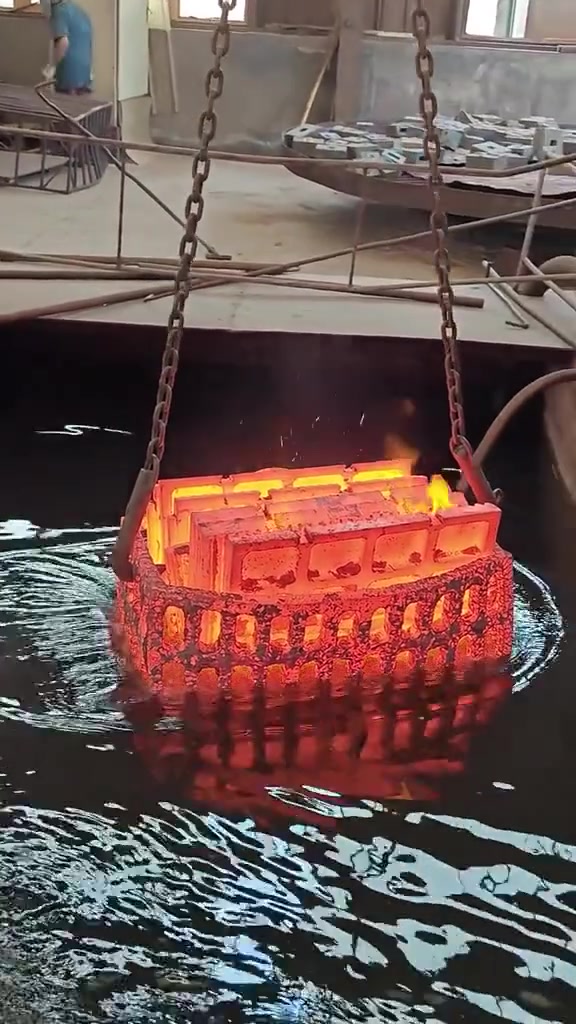 قطع غيار كسارات • مصانع الصهر • معامل تكسير