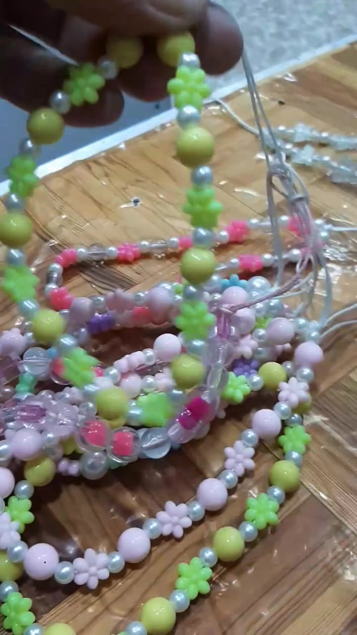 مداليه موبايل وحلقه موبايل مكتب النجوم للموبيلات دوره الهنديه شارع مركز الوفاء القديم مجاور صيدلية الريحانه
