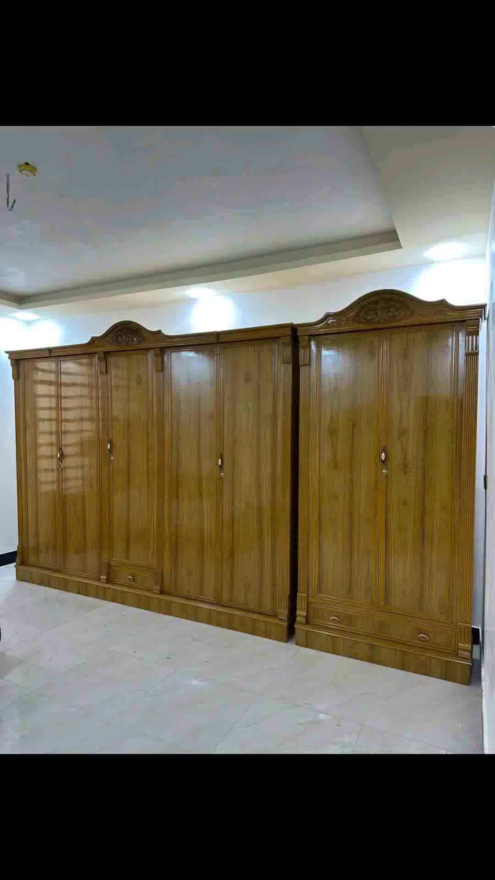 سلام عليكم شغل نجاره درجة أولى وحسب طلب الزبون واتساب ***********
