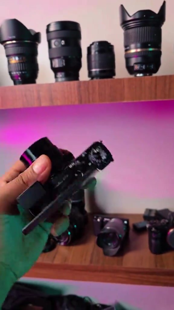 كاميرا المشاهير Canon g7x  جنطة ورام وشاحنة و وبطارية  سعر 850  الف توصيل مجاني لجميع محافظات العراق  للحجز والاستفسار مراسلة واتساب  *********** *********** #g7x #كاميرا #تصوير #اكسبلور 
