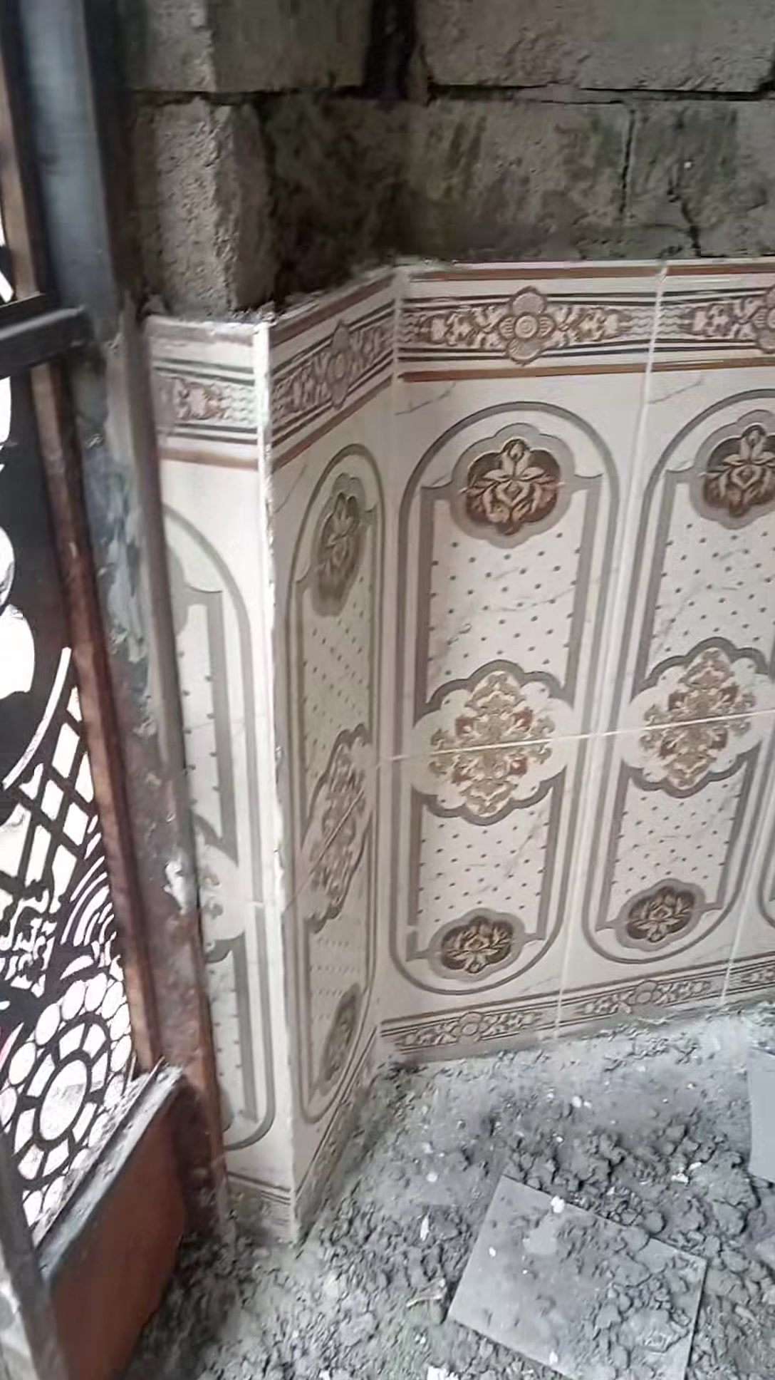 كادر  سيراميك ارضي وجدار بورسلين مرمر كاشي بايات درج متفرغ للعمل
الي يحتاجنه خابر وتدلل اسعار مناسبه شرط نضافه العمل

***********
