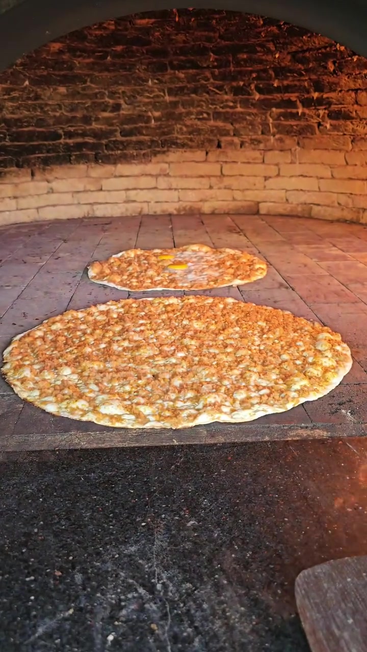 السلام عليكم 🌹
🚗 التوصيل مجاني | 📞 ***********
🔥 قِباب الموصل 🔥
لحم بعجين وبيتزا طازجة يومياً 😋🍕
🥙 لحم بعجين:
وسط 1000
دبل 2000
سوبر 3000
شبح 5000
🍕 البيتزا 5000
كاهي صباحي 1000

📍 نهاية سوق الزنجلي
📞 ***********

نستقبل طلباتكم بكل حب ❤️
