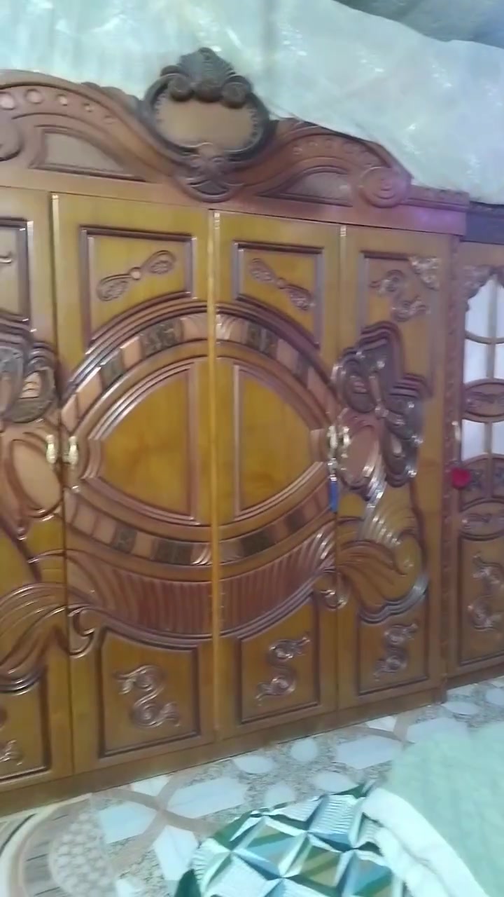 غرفه لبيع عنوان مقابيل حي صناعي
سعر 750وبيه
***********
