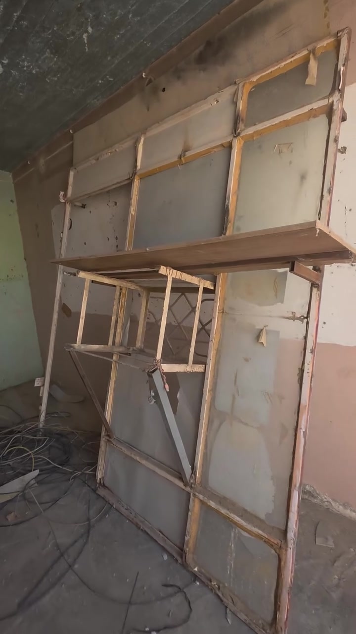 جامخانه محل حديد ثقيله جدا مع قفص المكيف ب75 حله مركز قرب نادر 2
***********
