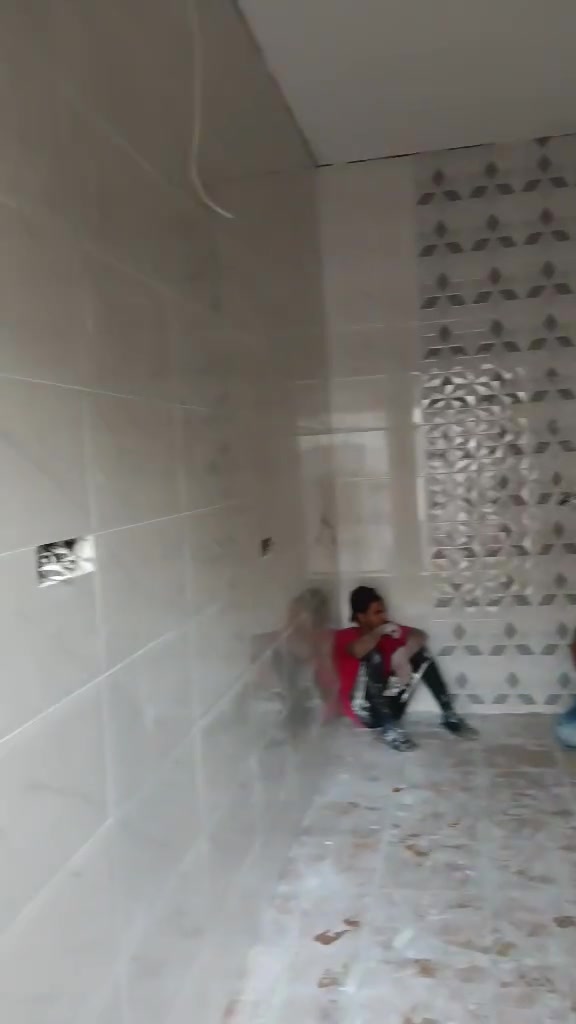 سيراميك • متفرغ حاليا • درجة اولى