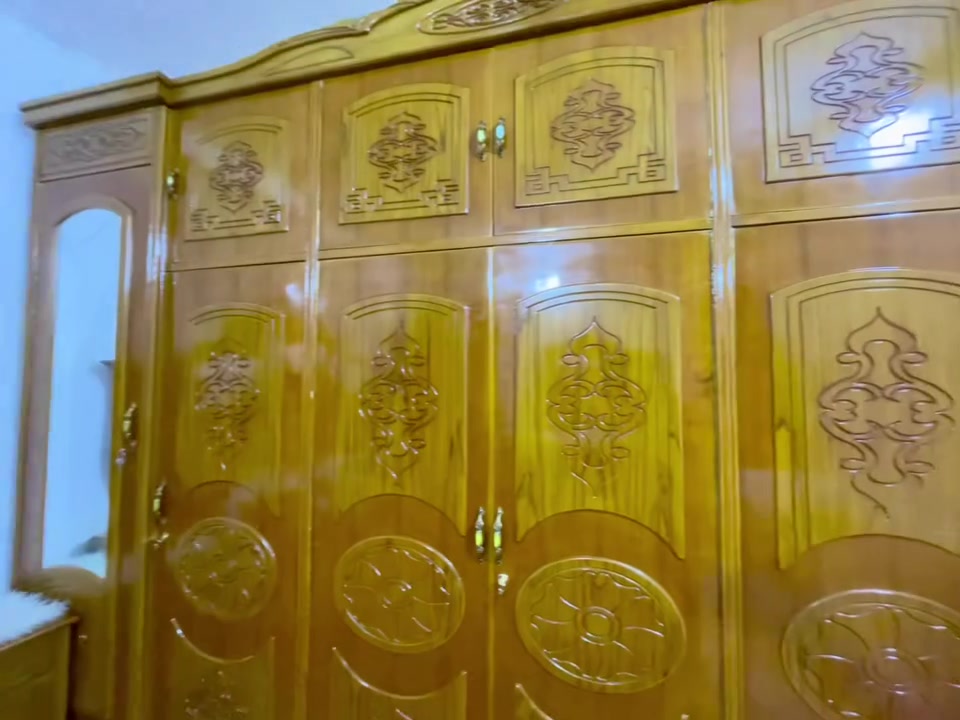 غرفه نجاره تفصال نظيفه كلش البيع سعر 950 وبيه مجال عنوان زبير  رجآ موشراي لايتصل. ***********
