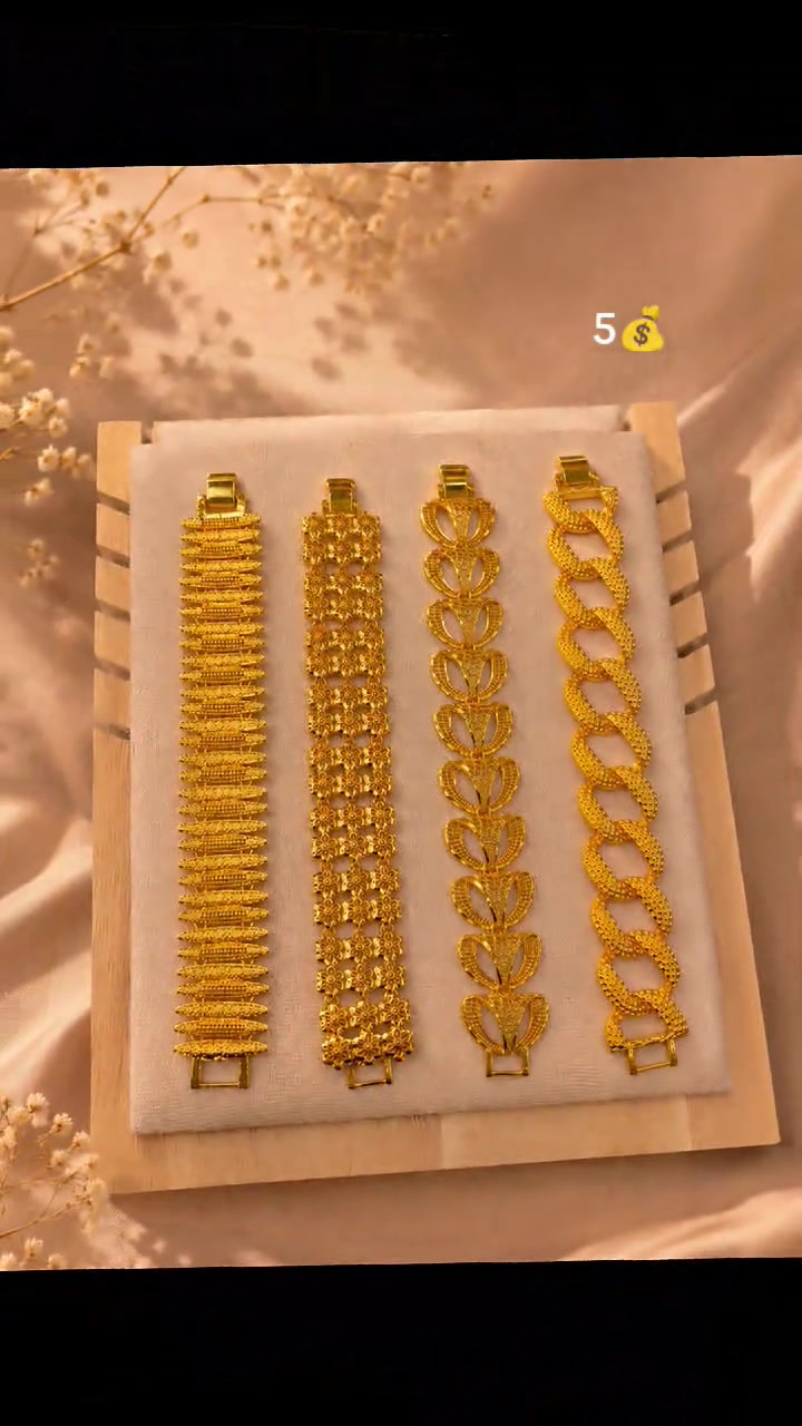 سعر السوار 5 💰طلاء ثالث  للحجز راسلونا واتساب ***********
