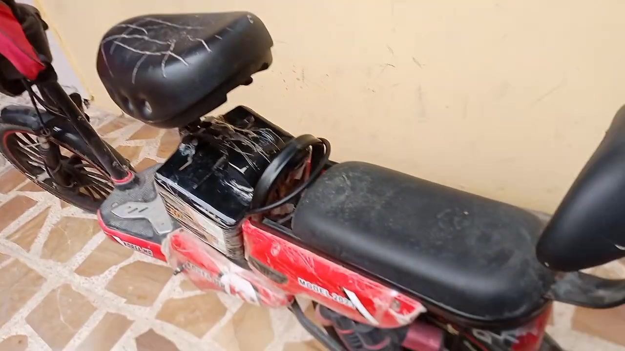 السلام عليكم 
ماطور شحن للبيع 
حجم 20
2بطاريات ويعوزو 2
 تشغيل عن بعد 
جوب جديد
بنز اصطراب جديد

حساس سرقه

السعر 100 قفل

اذا مو شراي لا تراسل 
وتعبني

الرقم ***********
