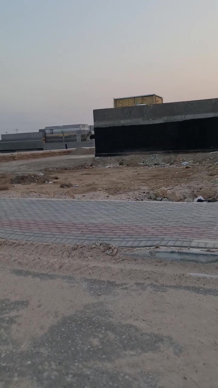 قطعه للبيع طابو صرف المساحه  ٢٨٠م الواجهه١٤والنزال ٢٠م على شارع ٢٠م العلم بني منصور للإستفسار مكتب عقارات الفيحاء الشرش الصويلح  ***********
