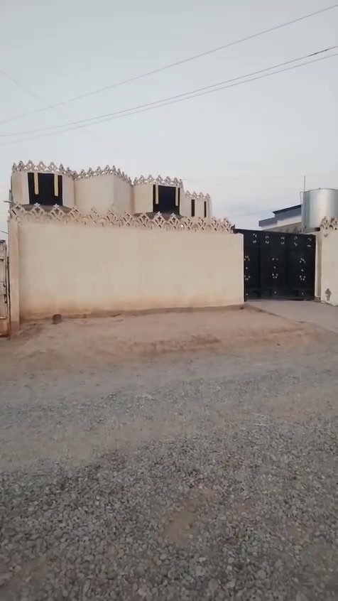 السلام عليكم بيت لبيع 250 متر حي المستقبل قرب قاعه ليان 37 وبي مجال لطيبين الاستفسار عل الرقام التاليه ***********
***********
