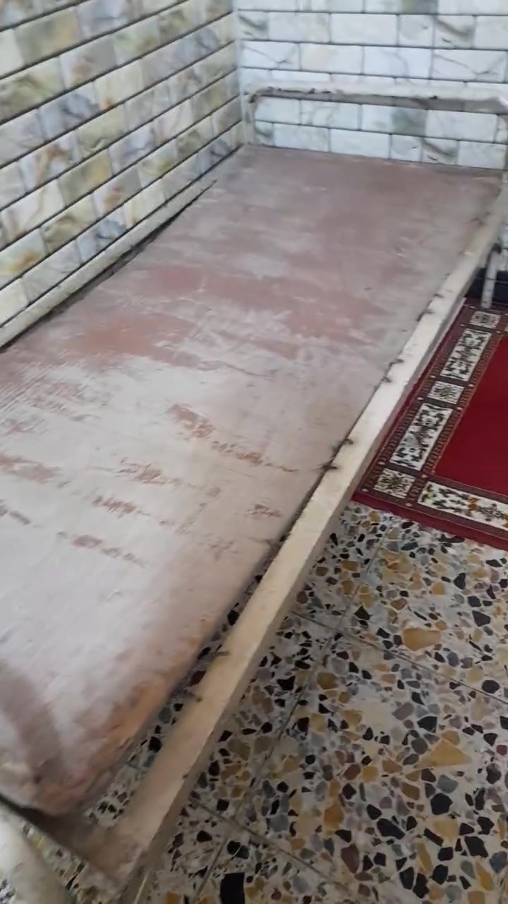 غرفة نوم • للبيع
