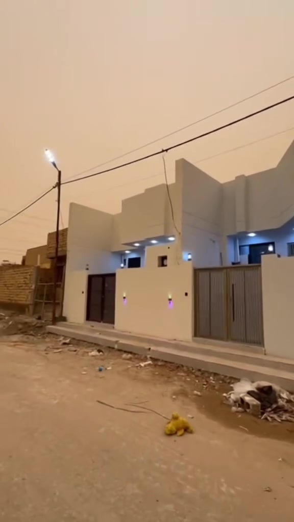 الديوانية • ٣ منازل زراعية • ١٣٣م