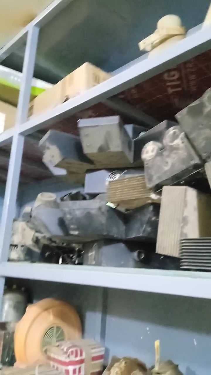 موطور كبير للالعاب أو المعامل ، گيرات ، مضخات هايدروليك، شفتات ، موطورات ماء . مخبز
*اغراض مستعمله وجديده 

مكاني بابل للاستفسار الاتصال على رقم الواتساب *********** أو الاتصال على الرقم ***********
