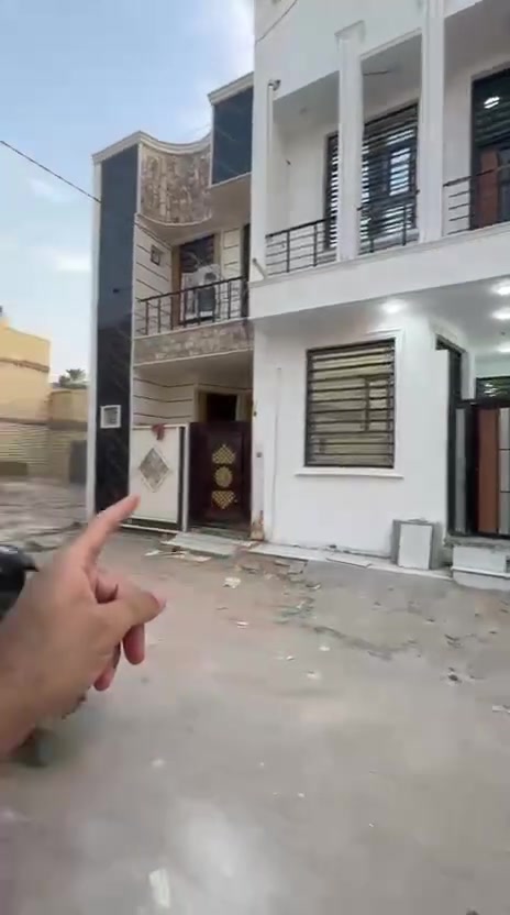 سلام عليكم
انسب بيت قريب على الإمام 
بيت مساحه 50م طابقين بناء حديث تتوفر كافه خدمات يبعد عن قطع الامام 800متر عنوان كربلاء بوبيات عمود 16قرب روضتين للاستفسار ***********...السعر جدا مناسب 115
