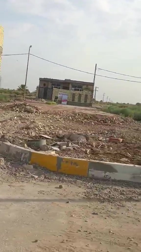 🏠 دار للبيع زراعي سند 25🏠 تحويل ثاني يوم     البيت شغل درجه اولى طابوك. جمهوري والسعر جدا مناسب
هيج هيكل  تريده او اكمله الك.مفتاح السعر 45 هيكل
مفتاح السعر 56 وبي مجال 

🔶مساحته //175 متر  واجة 10 نزال 19
🔸تفاصيل البناء 🔸 الاساس رفت والسقف كونكريت مسلح 
🔶الطابق الاول//  غرفتين  سويت+ صاله + ستقبال+ مطبخ + مجمع صحيات+طارمه ومنور  ..
🔶الطابق الثاني// بيتون + سطح

#الموقع // خلف عمارات زيتون مجمع عزيز الجها اليمنه قرب مكتب الباقر كافه لخدمات ماي كهرباء مجاري تبليط 
🔶🔶
✅ ✅

للأستفسار :- الاتصال 
📱
📞الأتصال ***********
🏠 دار للبيع زراعي سند 25🏠 تحويل ثاني يوم     البيت شغل درجه اولى طابوك. جمهوري والسعر جدا مناسب
