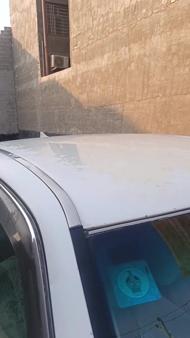 ١٩٩٩ • أبيض صدفي • مكينة ٢ونص