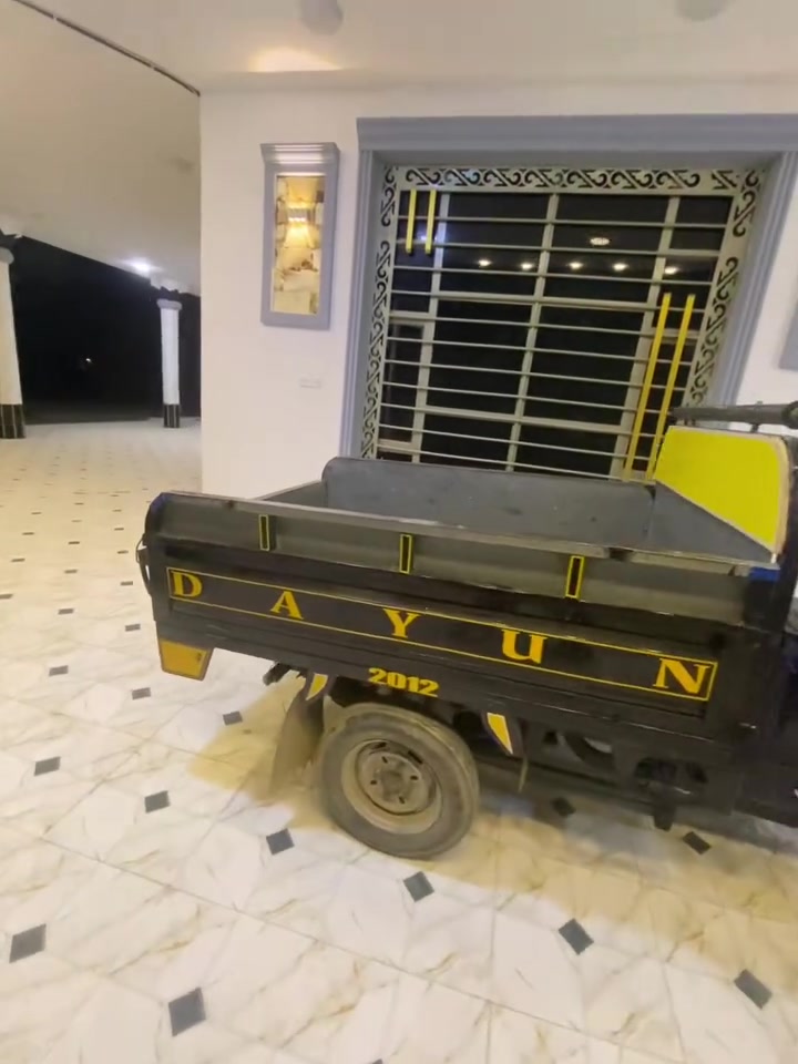 السلام عليكم
ستوته دايوان للبيع مكفوله كفاله عامه سنويه كلشي جاهز للبيع السعر مليون و نص و بيها مجال للاتصال على هذا الرقم ***********
