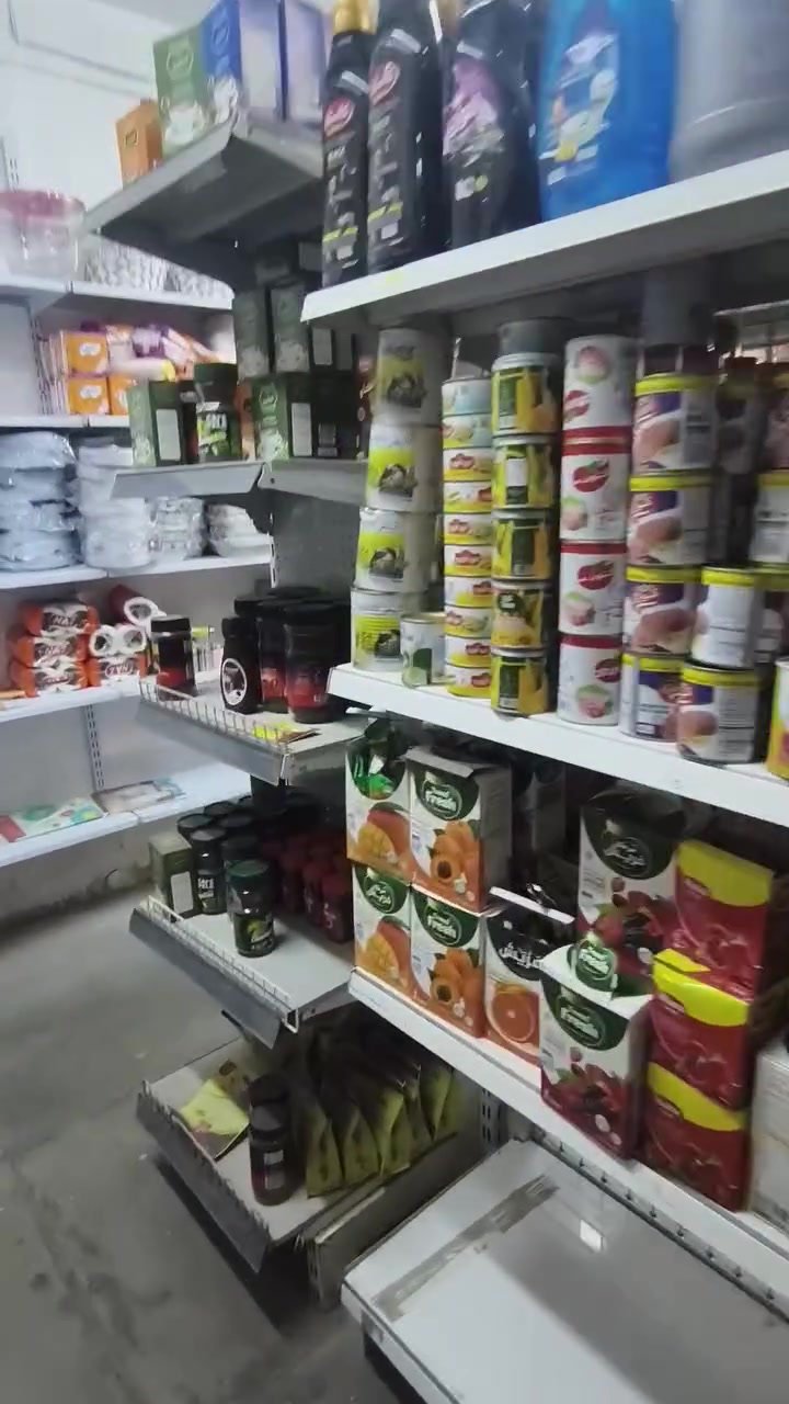 رفوف تصفيه محل 
نظافه ٩٠ ٪ 
وسفينه طولها ١٤٠ 
مدينة الصدر
***********
