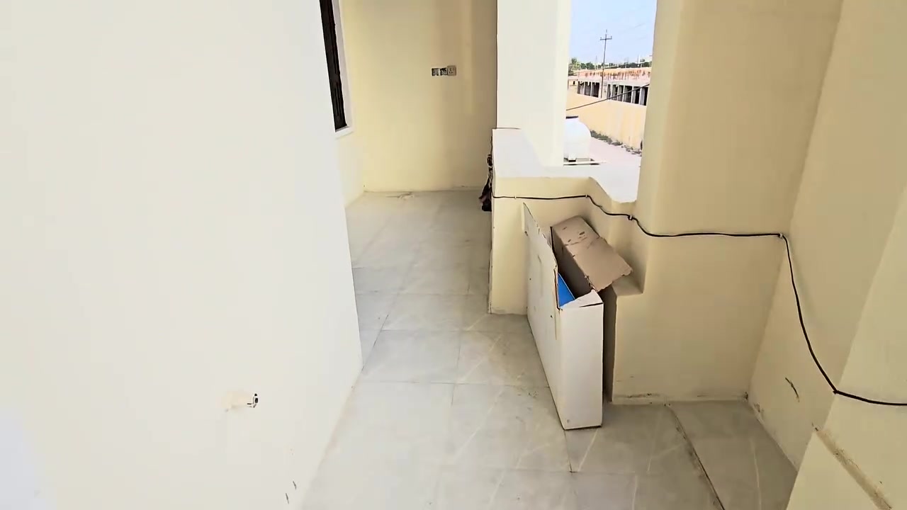 خلف كلية الاسنان • بناء جديد • غرفتين
