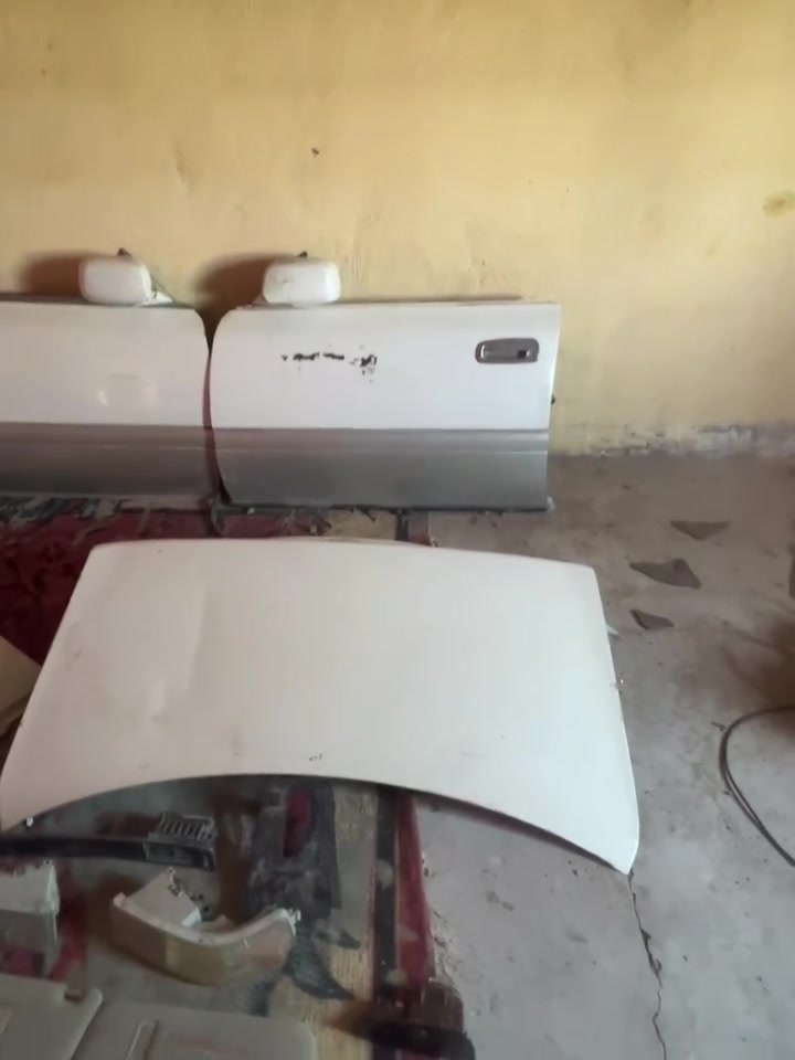 سيتم راس الثور كامل مكفول سعره مناسب جدا ***********

