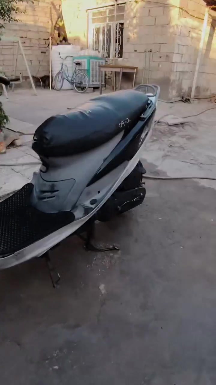 ماكس لبيع دراجه فول نضافه حاوي قبل 10 نازله من رمبه برغي ما فتوح بيهه نكرت سلف سعر 950$وبيهه مجال بصيط ***********
