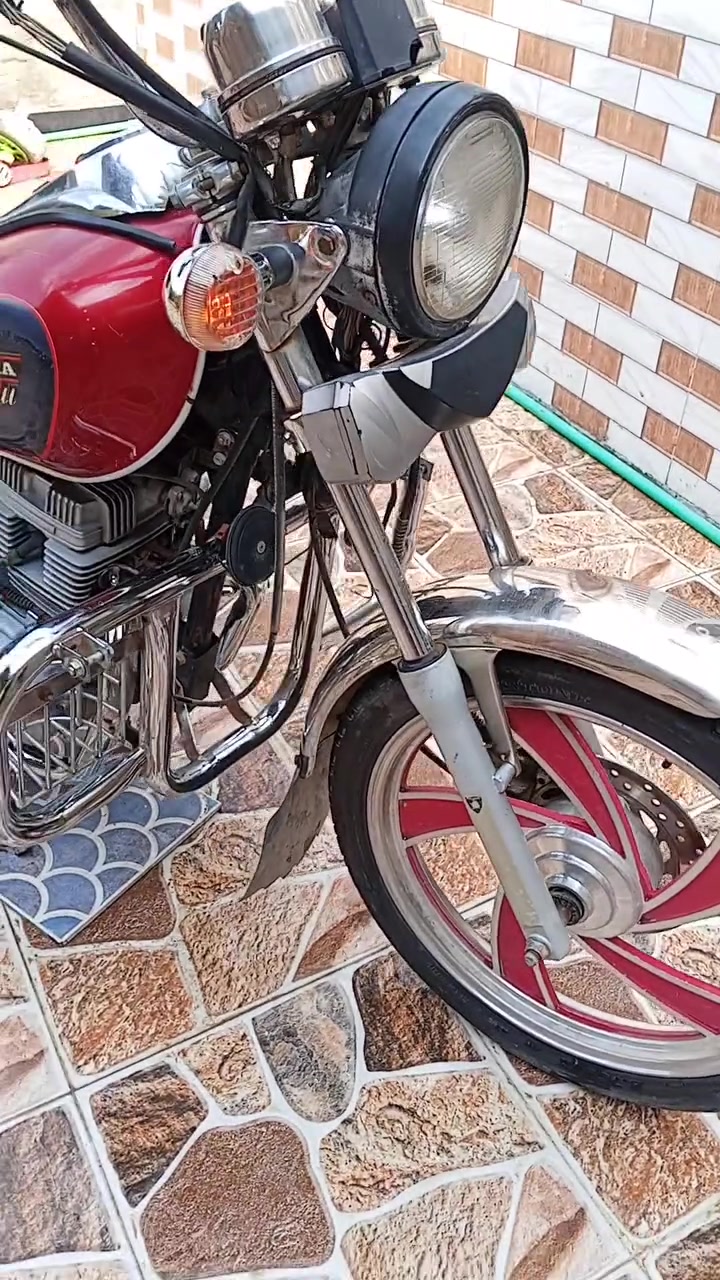 سلام عليكم من رخصت مدير الكروب دراج جونده البيع موديل 18جاهزه من كلشي شغال مكان الديوانية مركز سعر 6000 وبيها مجال شويه ***********
