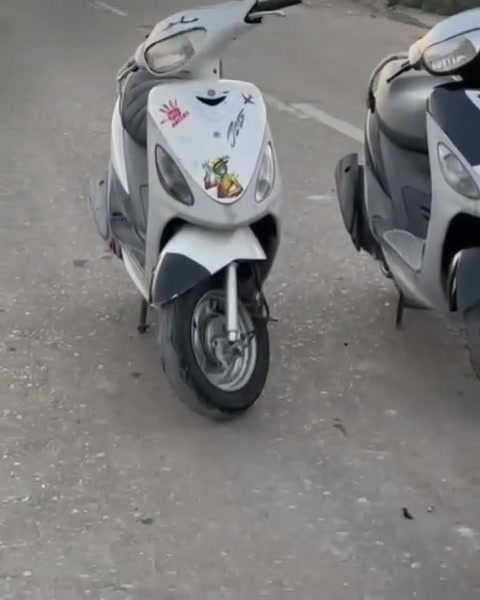 السلام عليكم ماكس للبيع السوده الدراجه مفتوحه مره وحده فقط والدراجه شغاله من الطول للطول من اشتري سلف هندر كلشي دراجه خير من الله السعر 650وبيها مجال الشراي يتصل على هاذ الرقم ***********
