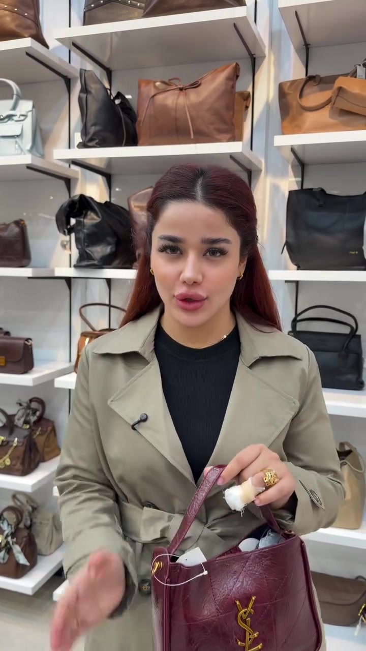 ⁨	⁨	⁨	⁨	⁨	⁨	NEW COLLECTION 🍂
الموسم الجديد يبدأ من هنا 🤎
اكتشفوا مجموعة خريف وشتاء 2026/27 الآن في الكوخ للأزياء.
#كوخ_الصليخ #ترند #تسويق #شتاء⁩⁩⁩⁩⁩⁩⁩⁩⁩⁩⁩⁩⁩⁩⁩⁩
