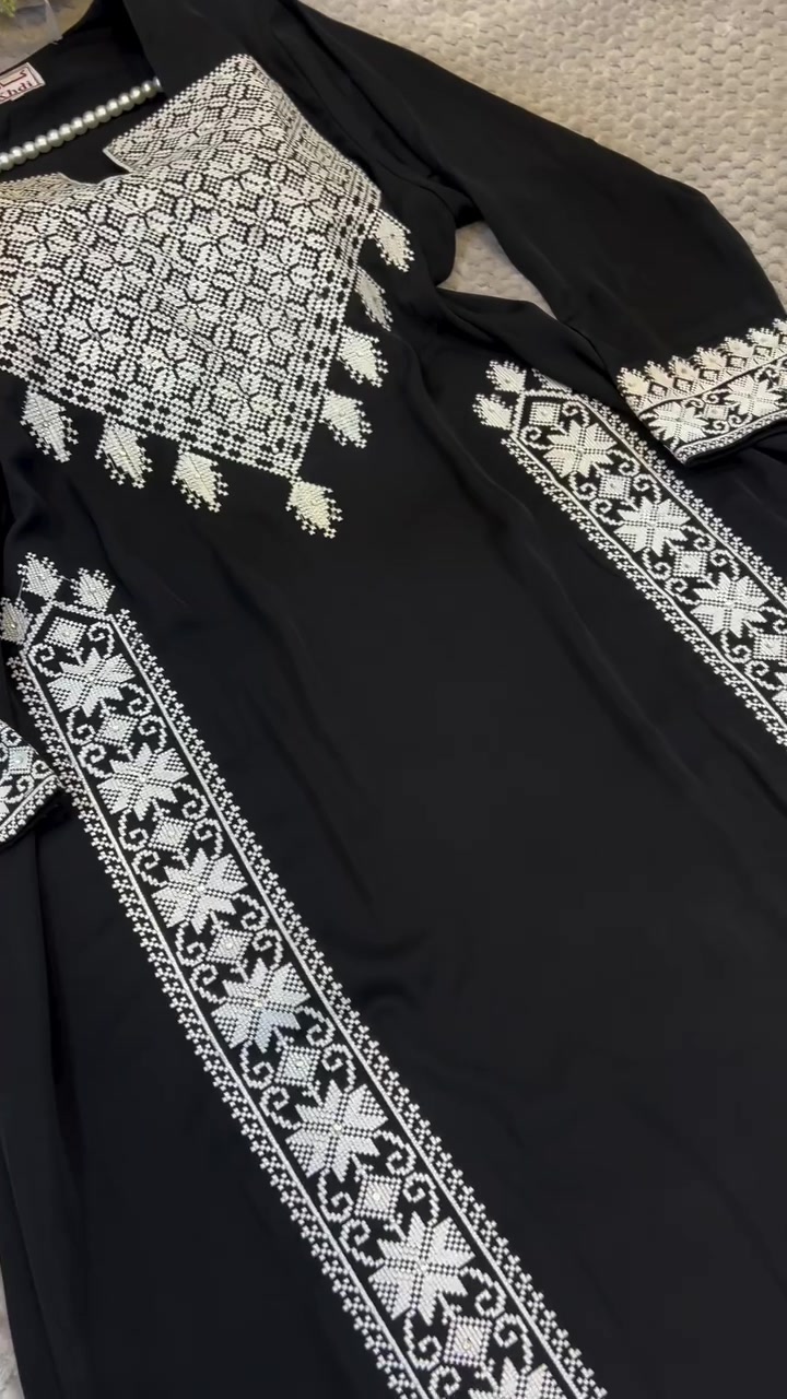 طول ١٦٠-١٦٣
وزن ٧٠-٨٠
