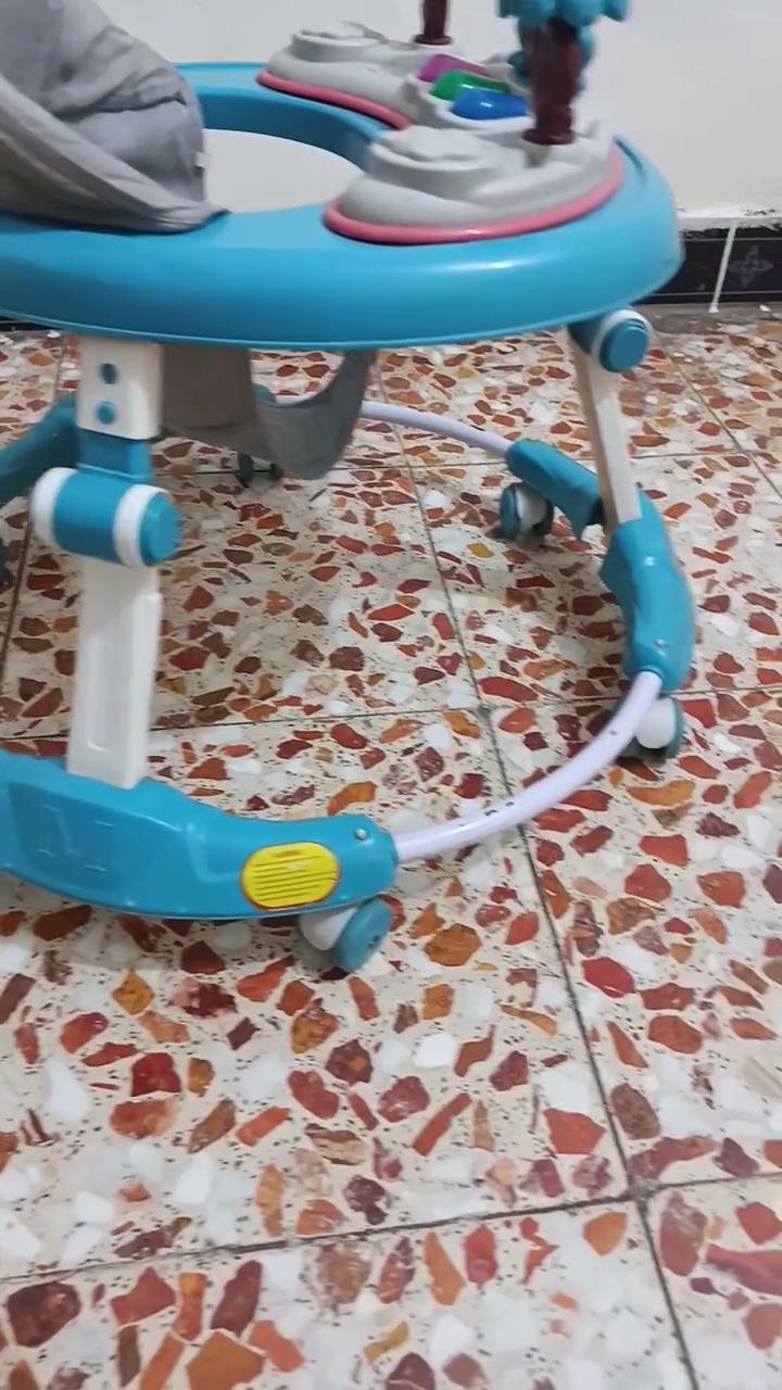 حجلة نظيفة جدا استخدام قليل بيها موسيقى  🎵 شغالة موجودة بزعفرانية شارع المعهد للتواصل على الرقم ***********
