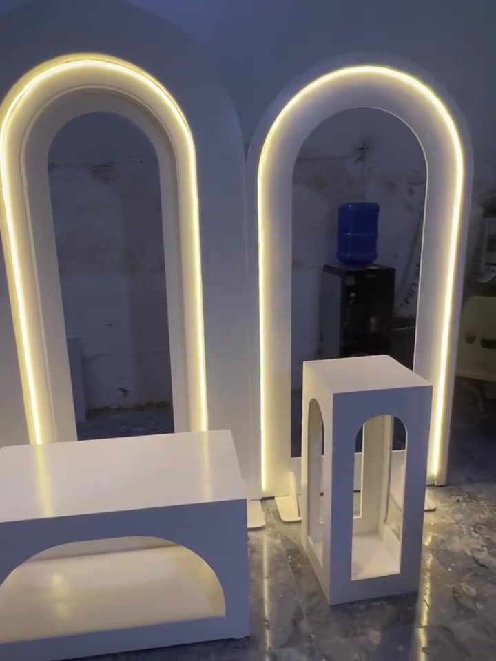 حسب الطلب • جزء