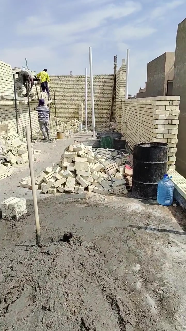 السلام عليكم موجود كادر بناء مصري شغل درجه اولى اسعار مناسبه رقم الواتساب ***********
