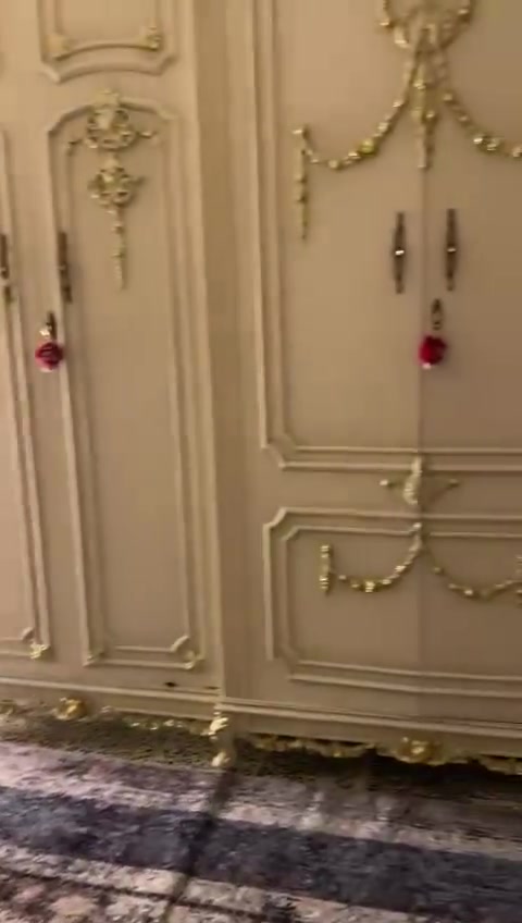 غرفه نوم تسكام من مصر صارت علينه ب 4ملاين
سعره مليونين وبيه مجال

ملاحظه بدون الكنتور الابيض طلاقتين

تواصل ***********
