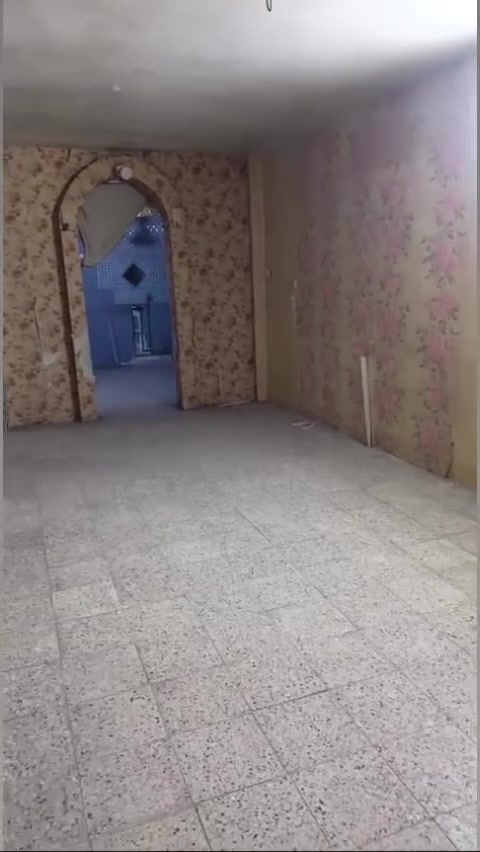 ‏سلام عليكم بيت الإيجار300 طابق ثاني يحتوي على 2نوم عنوان الشعب الديوان شارع 25 ￼￼ سحب مجاني***********
