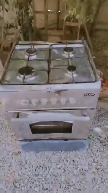 طباخ ٤ عيون • ثلاجه • شغال