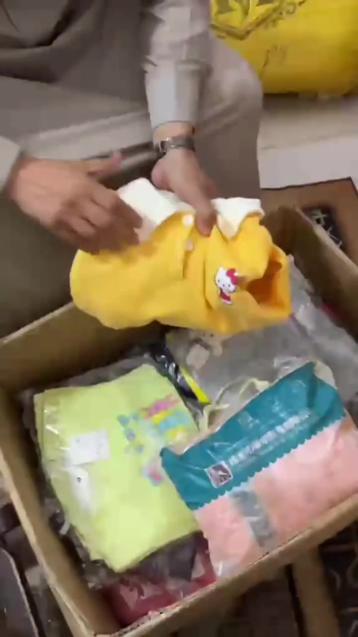 ملابس اوربيه مشكل ولادي بناتي طلعه وبيتي
20 قطعه 25 قطعه 50 قطعه 100, قطعه 
يتوفر شلفان سوبر بات بات شي ان 
*********** وتساب
