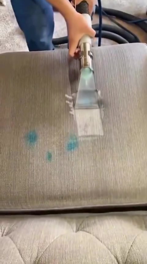 ✨ رجّع تخمك جديد ونظيف وريحتَه تخبل! ✨

​غسل وتنظيف قنفات لحد باب بيتك 🧼

​▪️ غسل عالي الكفاءة يطير أصعب البقع والأوساخ.

▪️ تعقيم وتجفيف كامل من العمق.

▪️ تعطير مميز يثبت ويدوم.

​خدمة سريعة ومواد آمنة 100% 👌

​📞 للحجز: ***********

