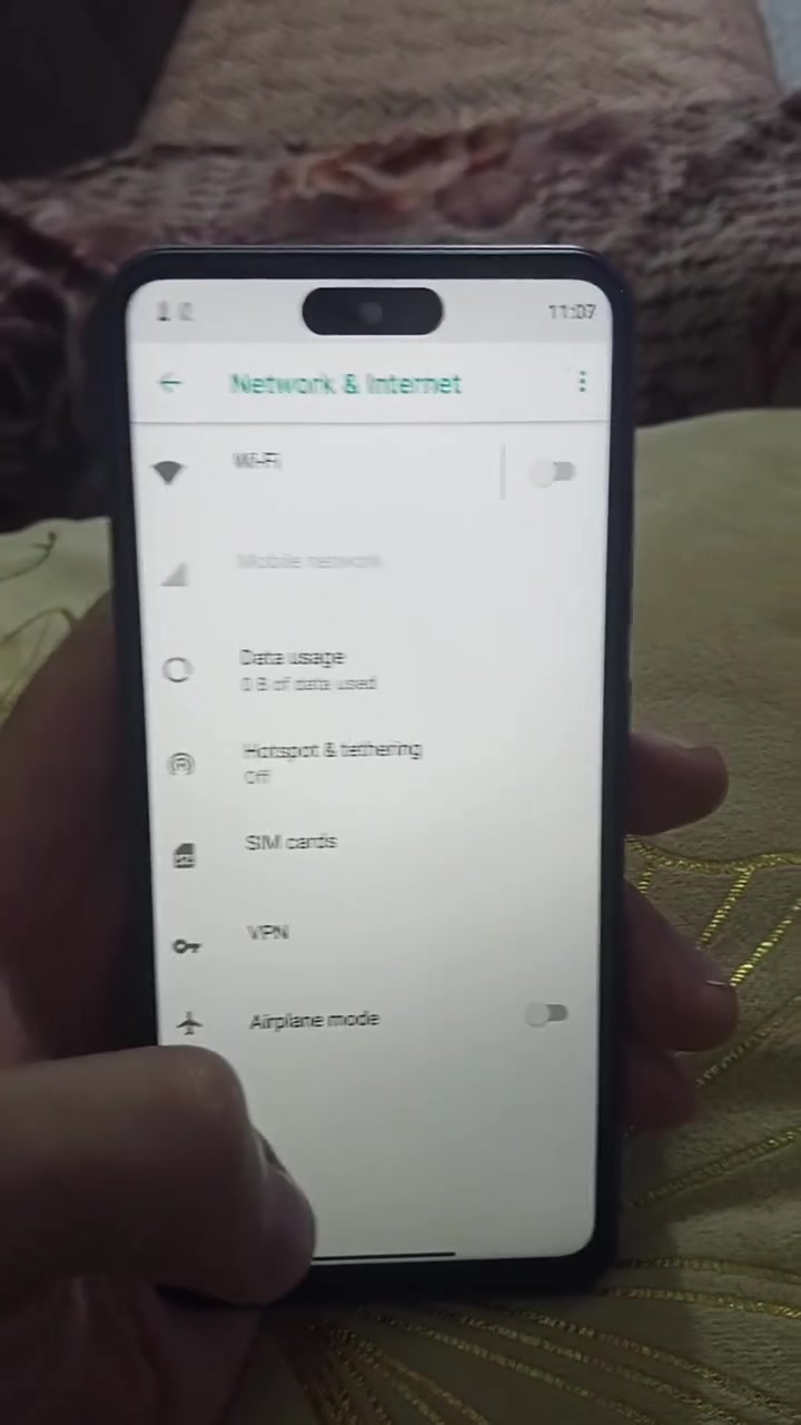 سلام عليكم تلفون ايفون 17 تقليد سعر 60 بي مجال عنواني بغداد الدورة شارع 60  رقمي *********** على واتساب
