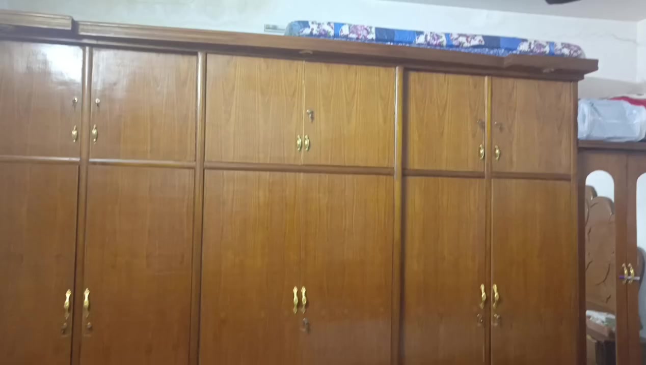 غرفه نوم نظيفه صاج للبيع الاتصال ***********
