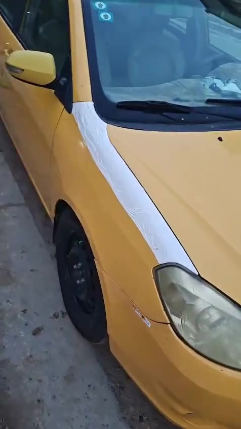 سلام عليكم BYD G3 سياره بلاديه رقم بغداد باسمي موديل 2014 فول موصفات فتحه سقف بصمه محرك كير خير من الله تبريدشغال ❄ اوتماتيك خير من الله  تخم تاير سياره حلوه ونضيفه وسعرها  45 وبيه مجال بسيط  خابرني ودلل و مكاني بغداد الشعله ***********

نص مكتوب في الصور:
- HONOR 600