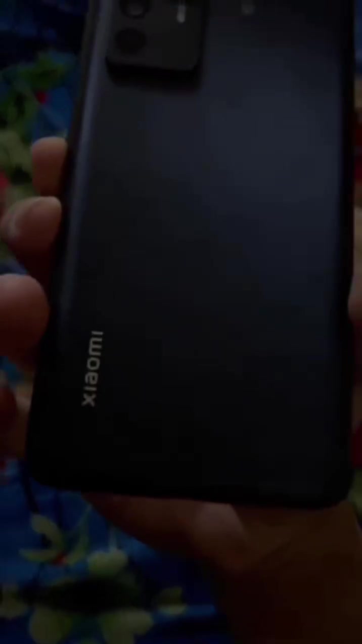 السلام عليكم
Xiaomi 12T pro 
  ، الببجي 90 فريم ، الشاشة 120 هيرتز 
ذاكرة 256 رام 8+ 8 
المعالج موضح بل فيديو
للتواصل ***********
