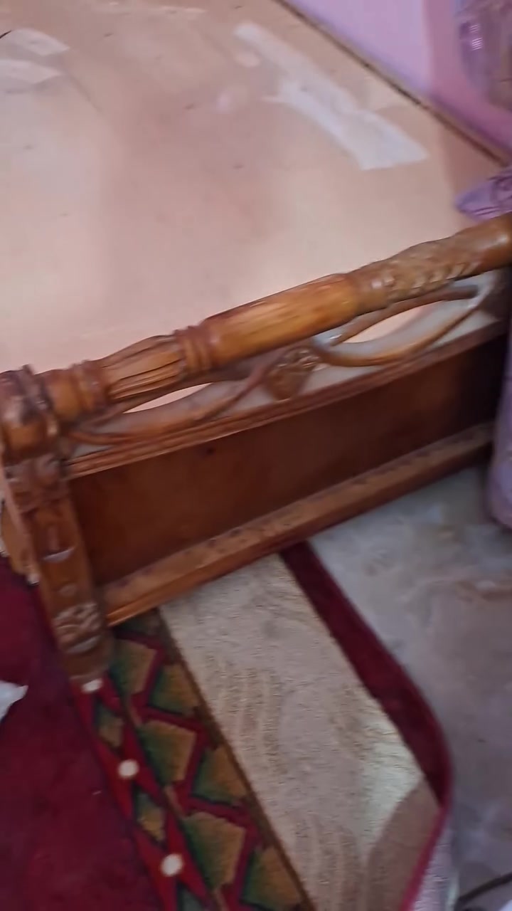 السلام عليكم تخم ١٠ مقاعد وجربايه ام النفر مكان حي الحسين ***********
