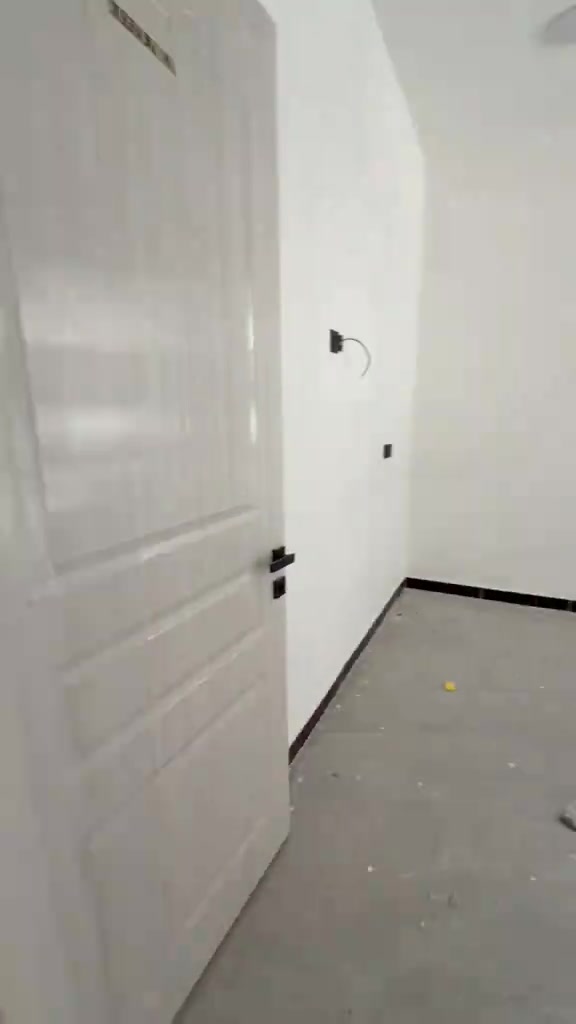 🏠 دار للبيع – فرصة مميزة 📐 المساحة: 50م 💰 السعر: 43 مليون وبي مجال ✨ محتويات الدار: • مدخل خاص إلى الاستقبال • مدخل خاص إلى المطبخ • خدمات صحية • منور • الطابق الثاني: غرفتين نوم 🛏️ 📞 للاستفسار: *********** 💬 علّق برقم 1 لتصلك التفاصيل وتابع الصفحة
