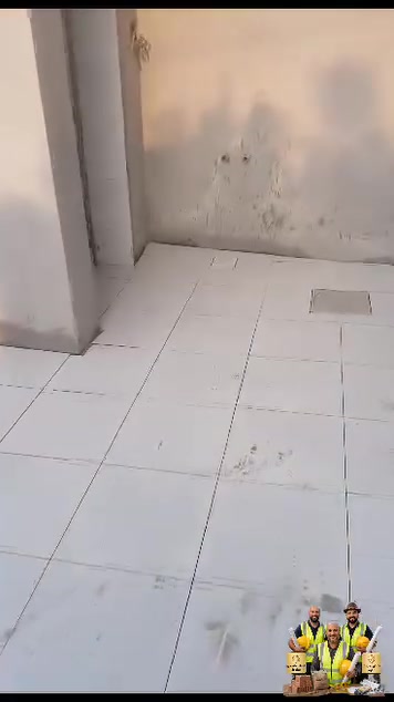للبيع في حي زليزل مساحه ١٧٢متر بناء بلوك وصب غرفتين نوم صاله مطبخ استقبال بناء حديث قيد الانشاء
السعر 65 مليون  شارع رئيسي مقابل بستان عقيل زليزل
***********
***********
